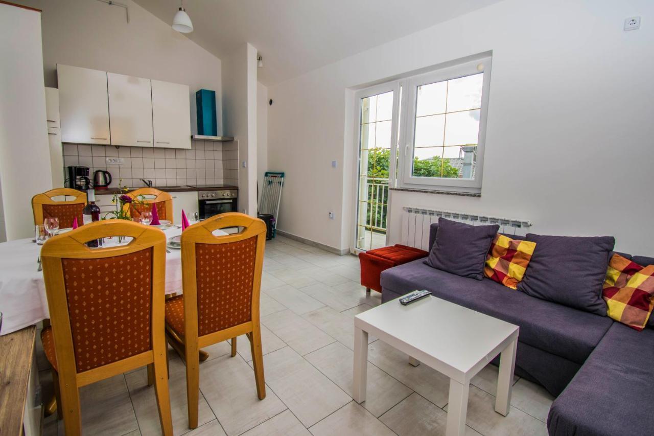Apartments Relax Near Opatija Ngoại thất bức ảnh